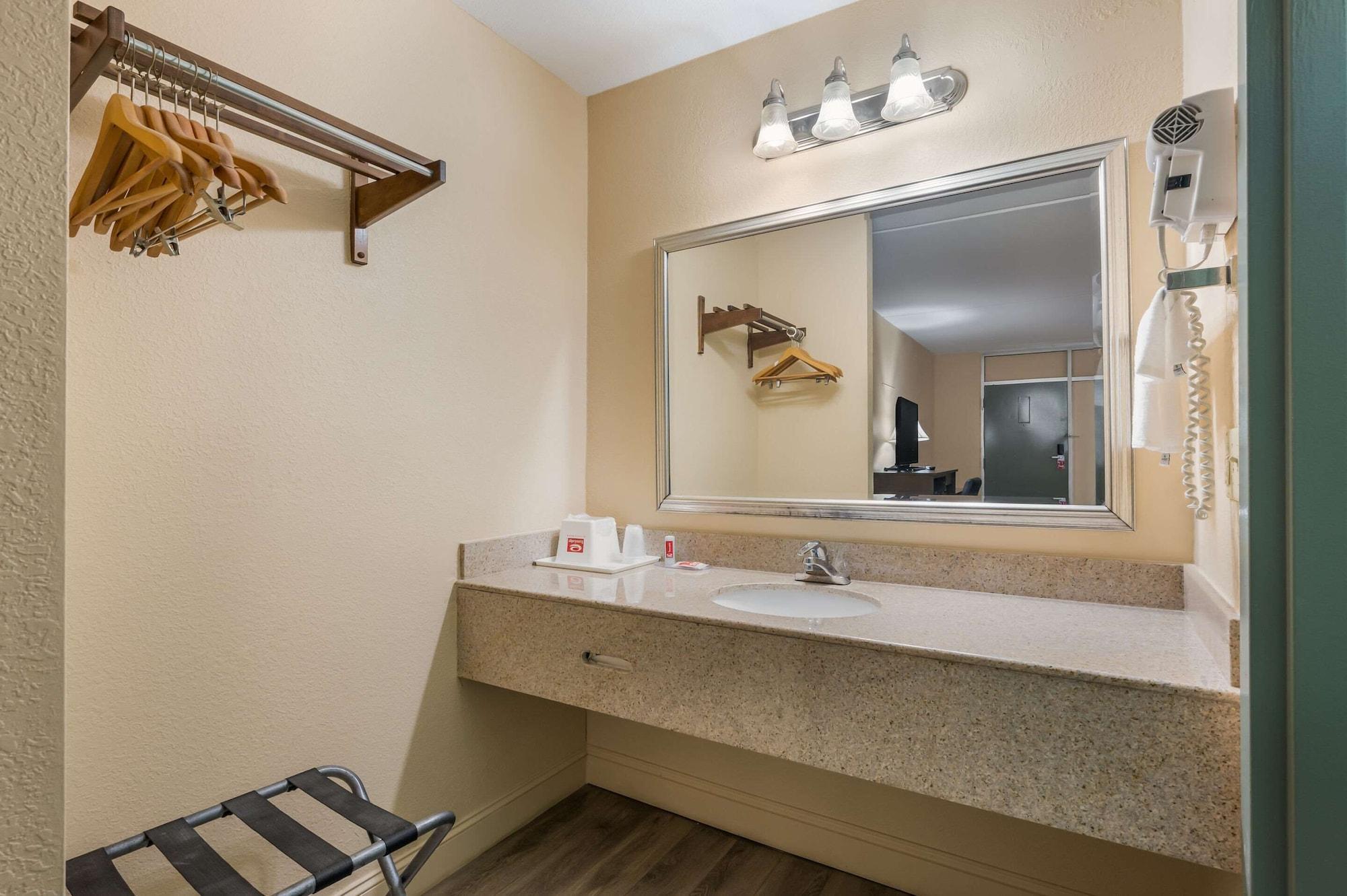 Econo Lodge Cullman Extérieur photo